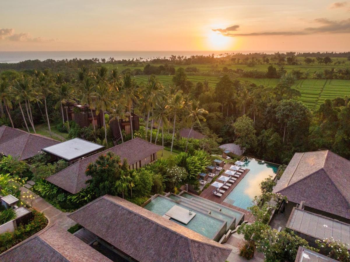 Nirjhara Hotel Tanah Lot Exterior foto